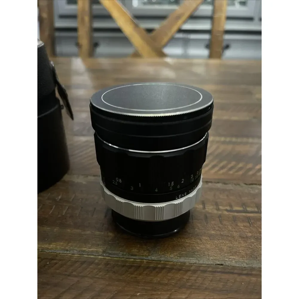 SOLIGOR Wide Auto 28mm f/2.8 Camera Lens W/ Hoya 62mm Skylight (1B) Japan
